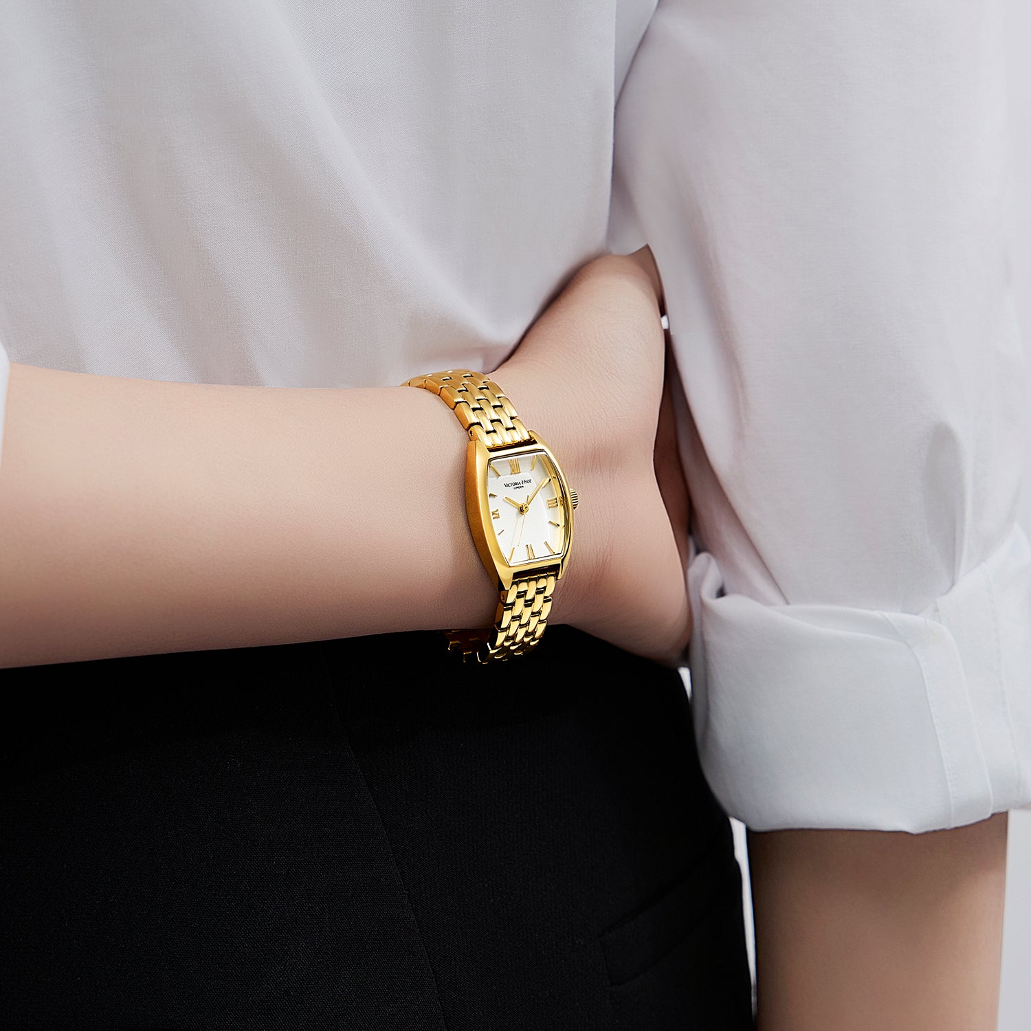 Watch BARREL - gold