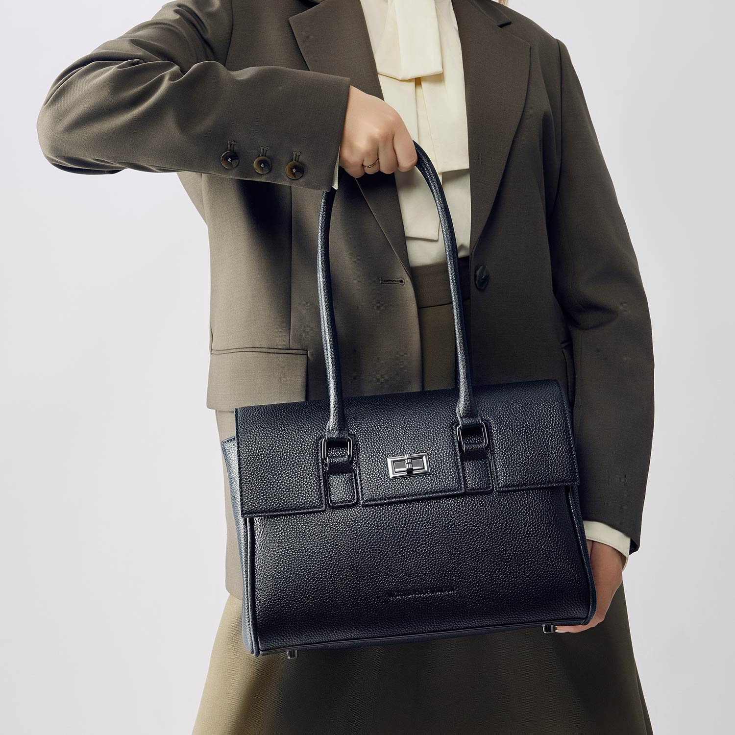 Business & Laptop Handtasche Jolene klein schwarz