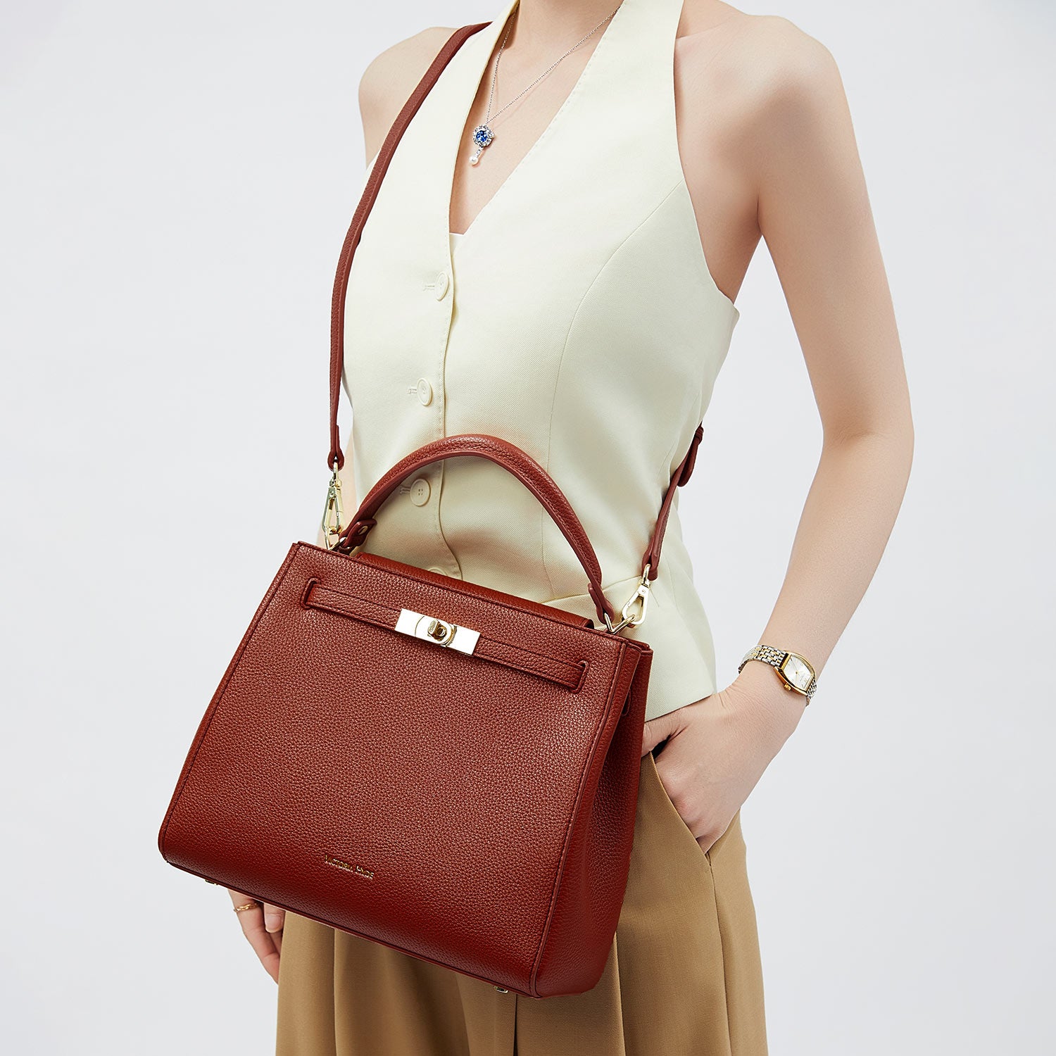 Handbag Victoria III in brown