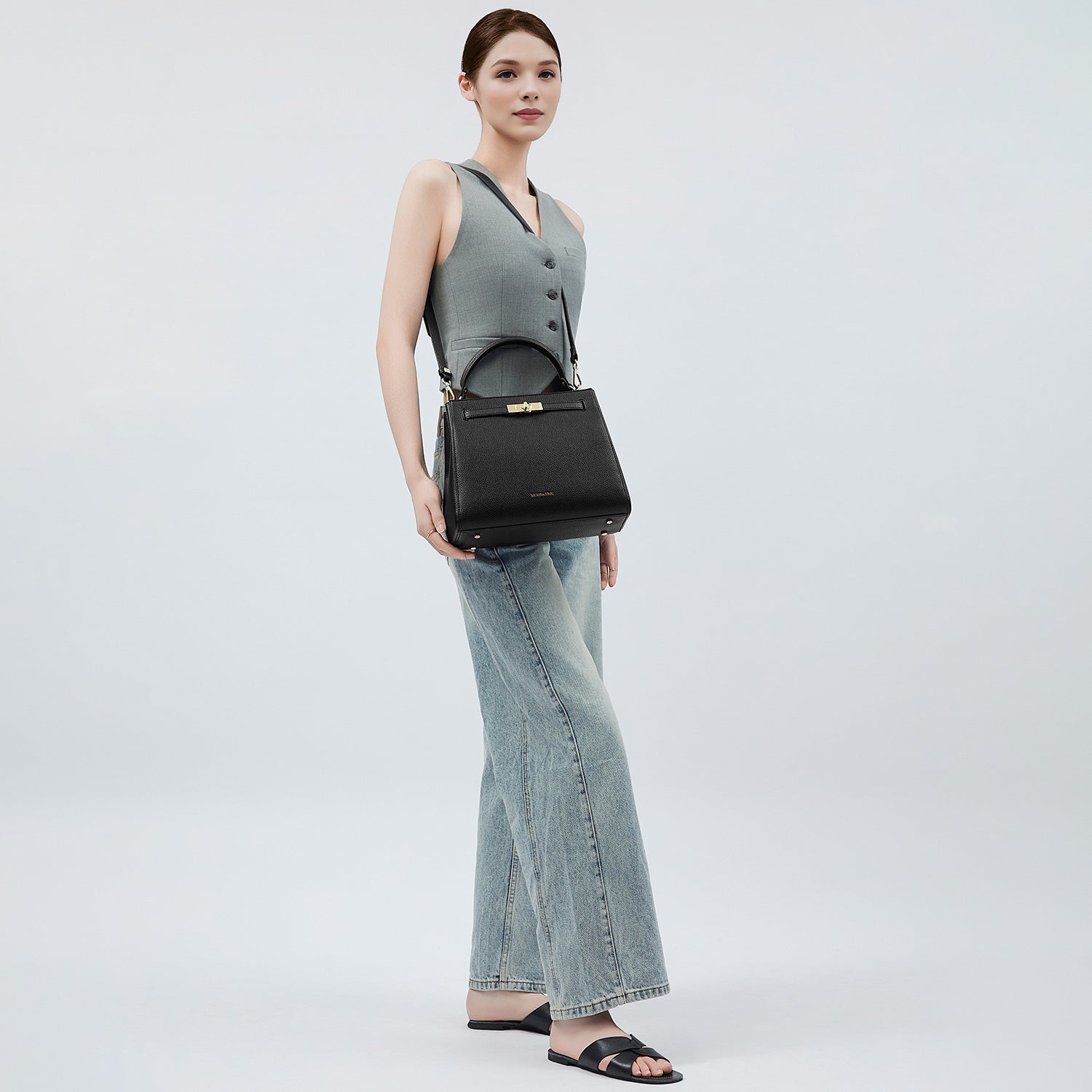 Handbag Victoria III in black