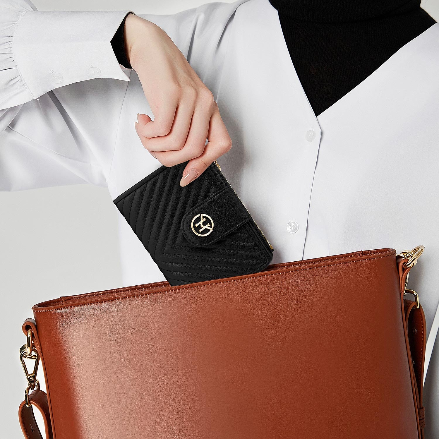 Wallet Rosi in black