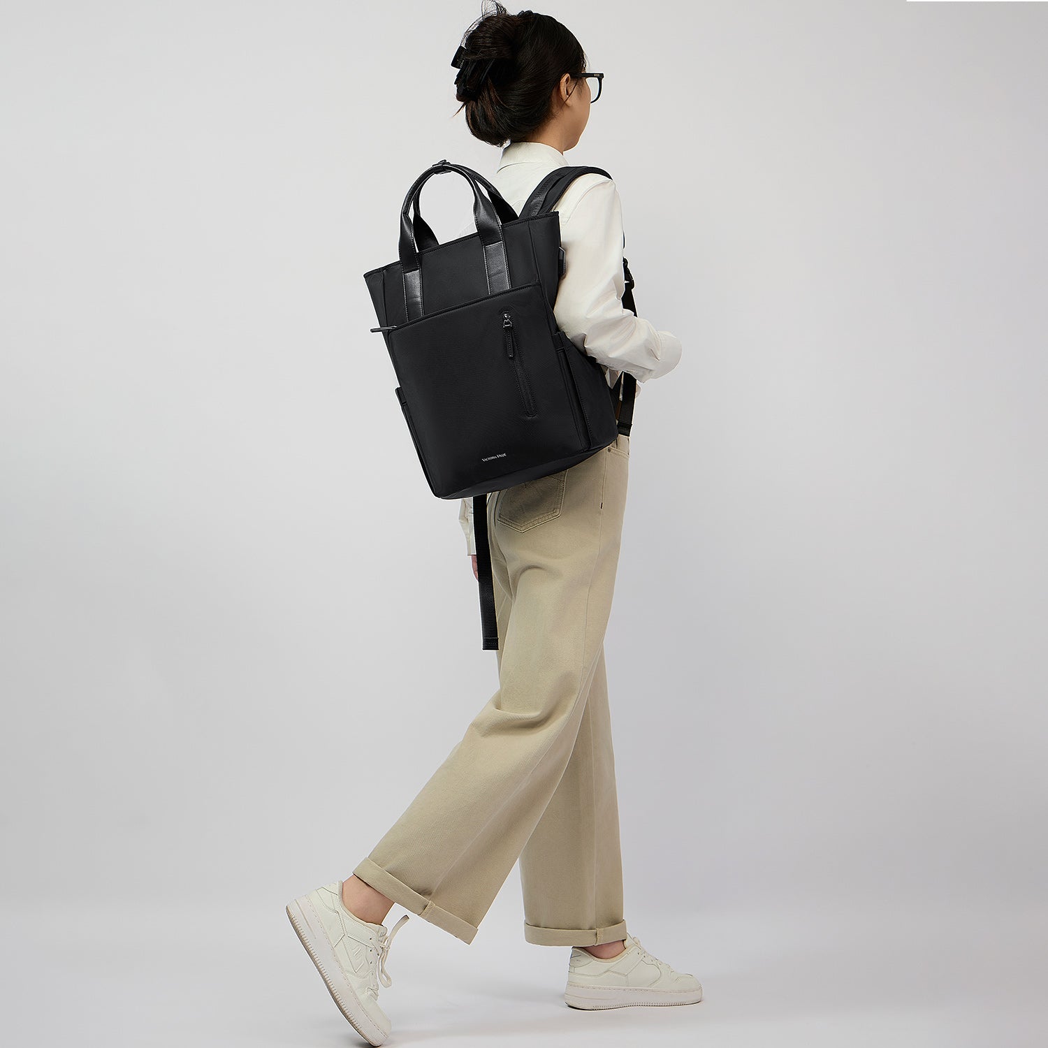 Lake backpack in black