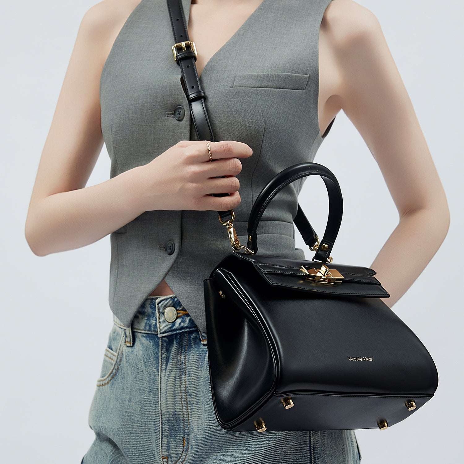 Victoria Small Damenhandtasche in Schwarz