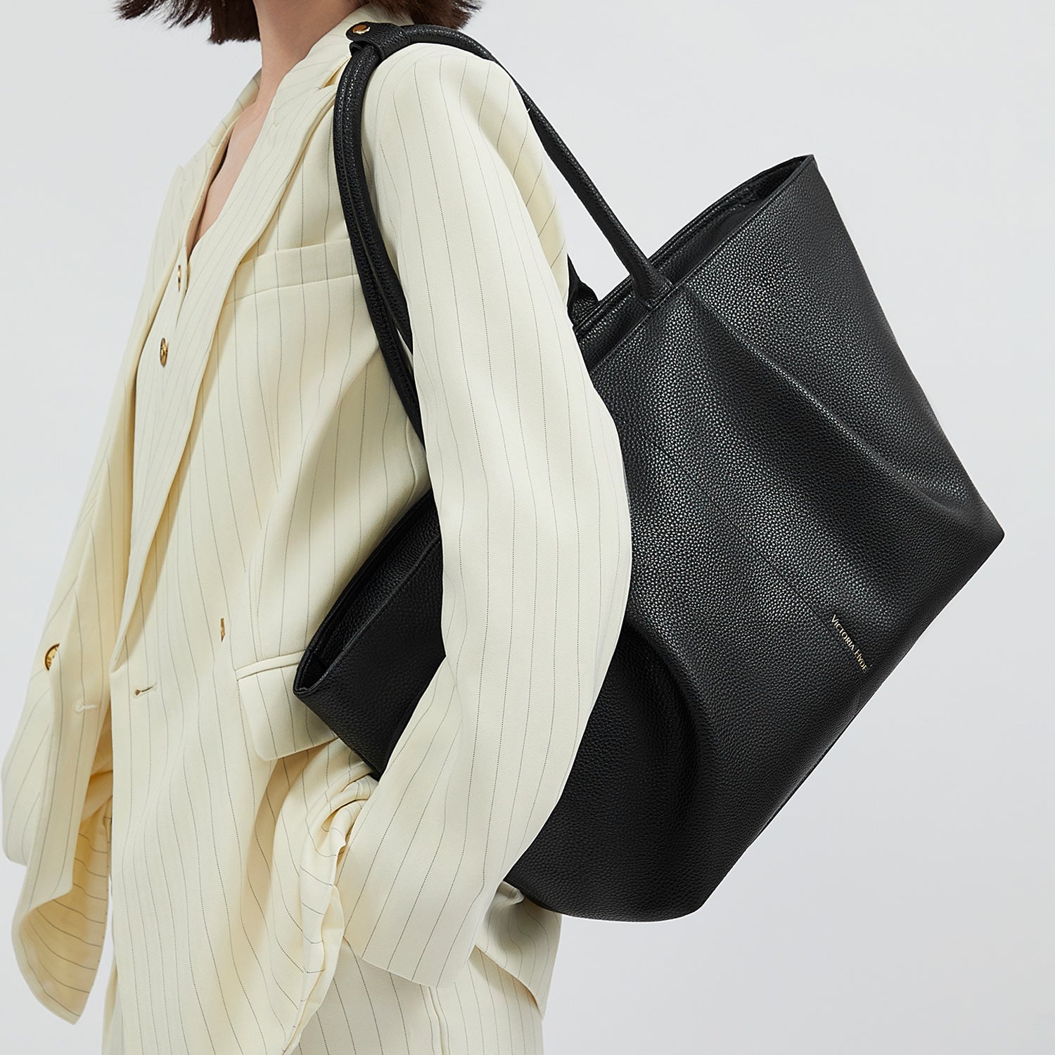 Business & Laptop Handtasche Ada Schwarz