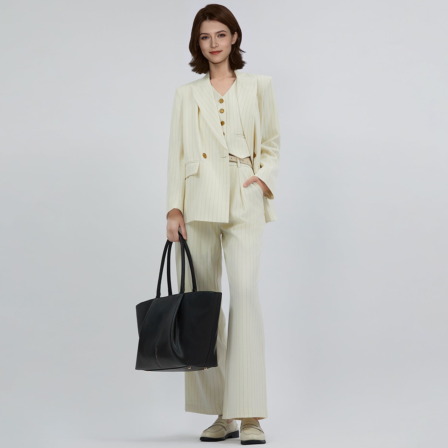 New Work Bag Ada Black modern laptop bag sustainable for women in business