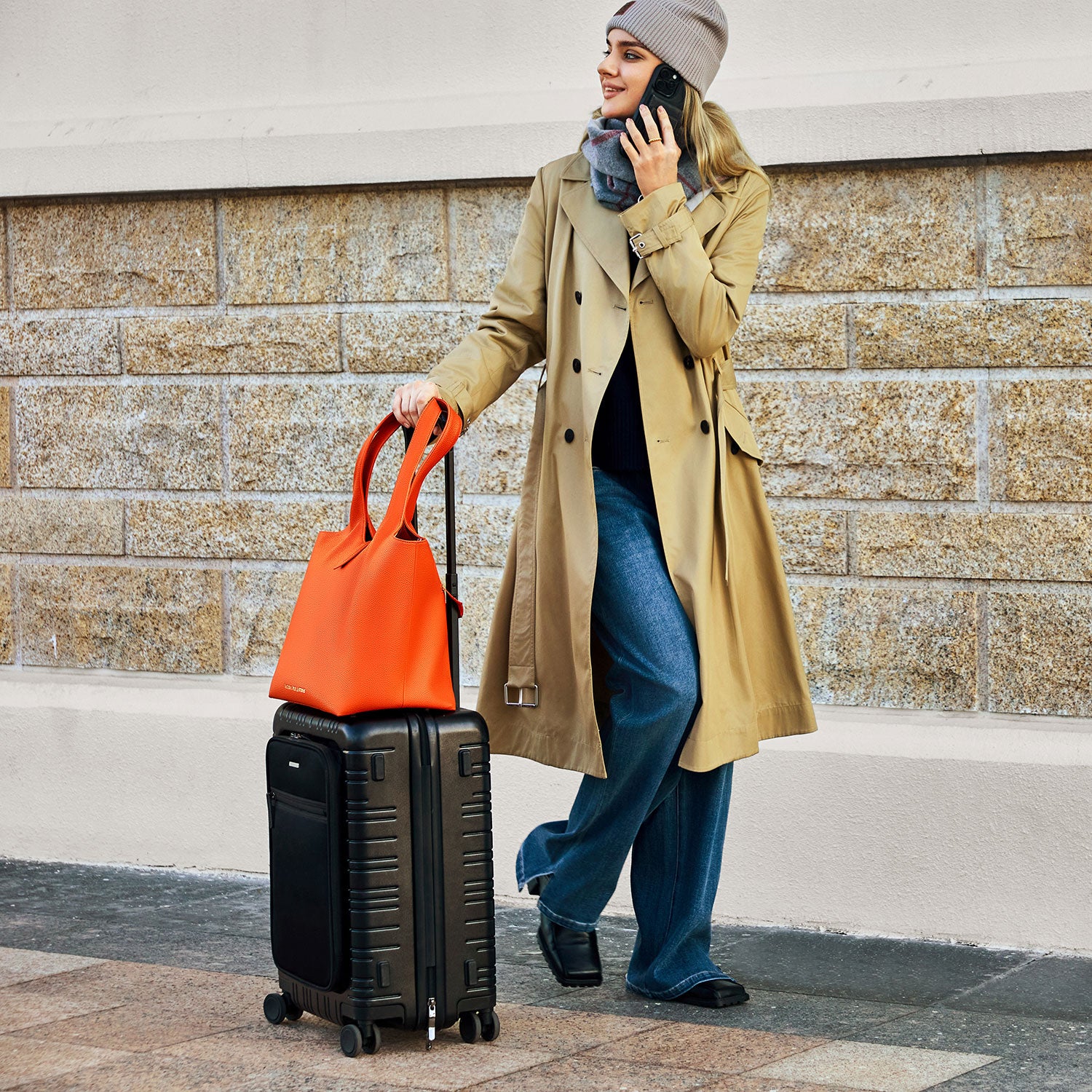 New Work Bag Strive Orange sustainable tote bag with laptop compartment for women in business