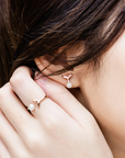 roségoldene Ohrringe im Meerjungfrauendesign mit passenden Ring