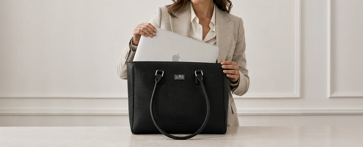 Verstauen eines 14-Zoll-Laptops in das gepolsterte Fach der Victoria Hyde Jolene Medium Businesstasche