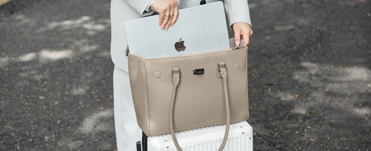 Packliste Geschäftsreise für Frauen: eine Tasche, nur Handgepäck