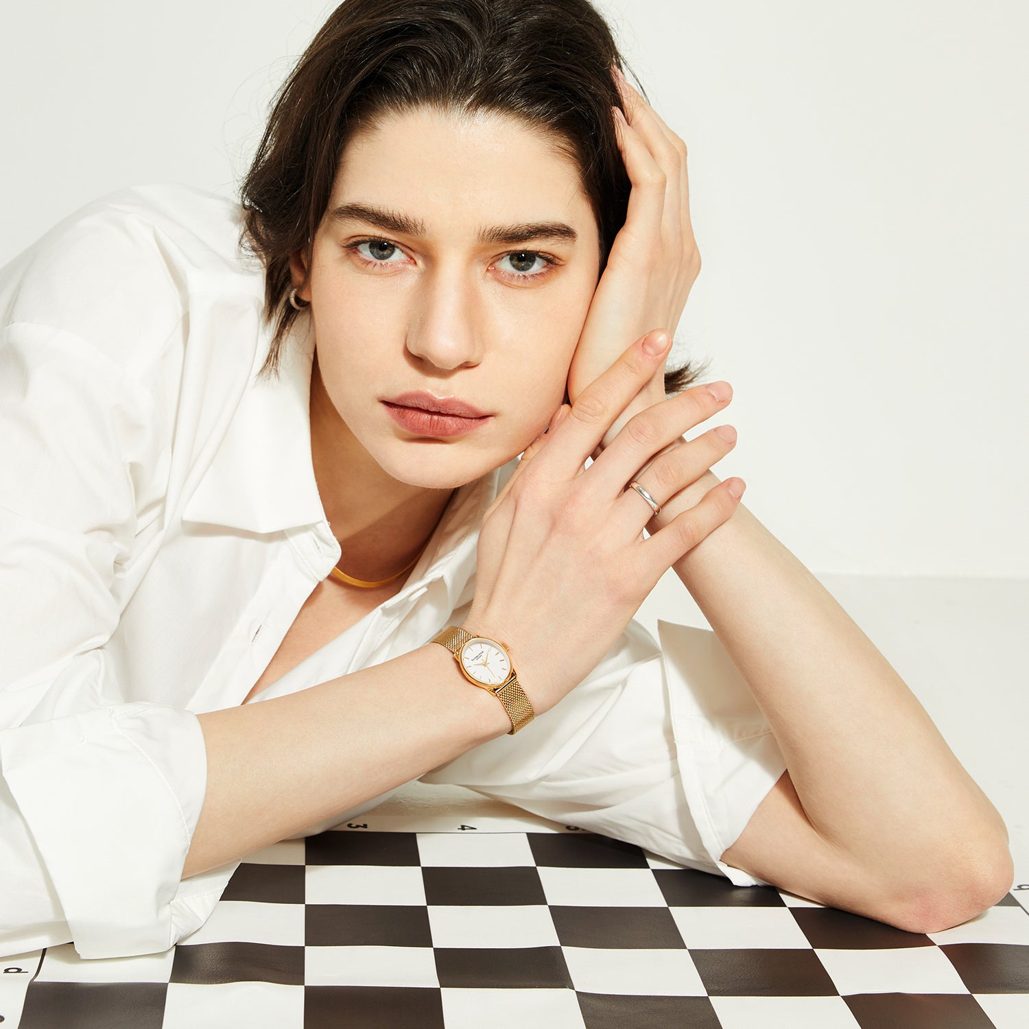 Edith Watch Elegant women's watch with eco-friendly copper alloy case in 22 x 27 x 7.5mm