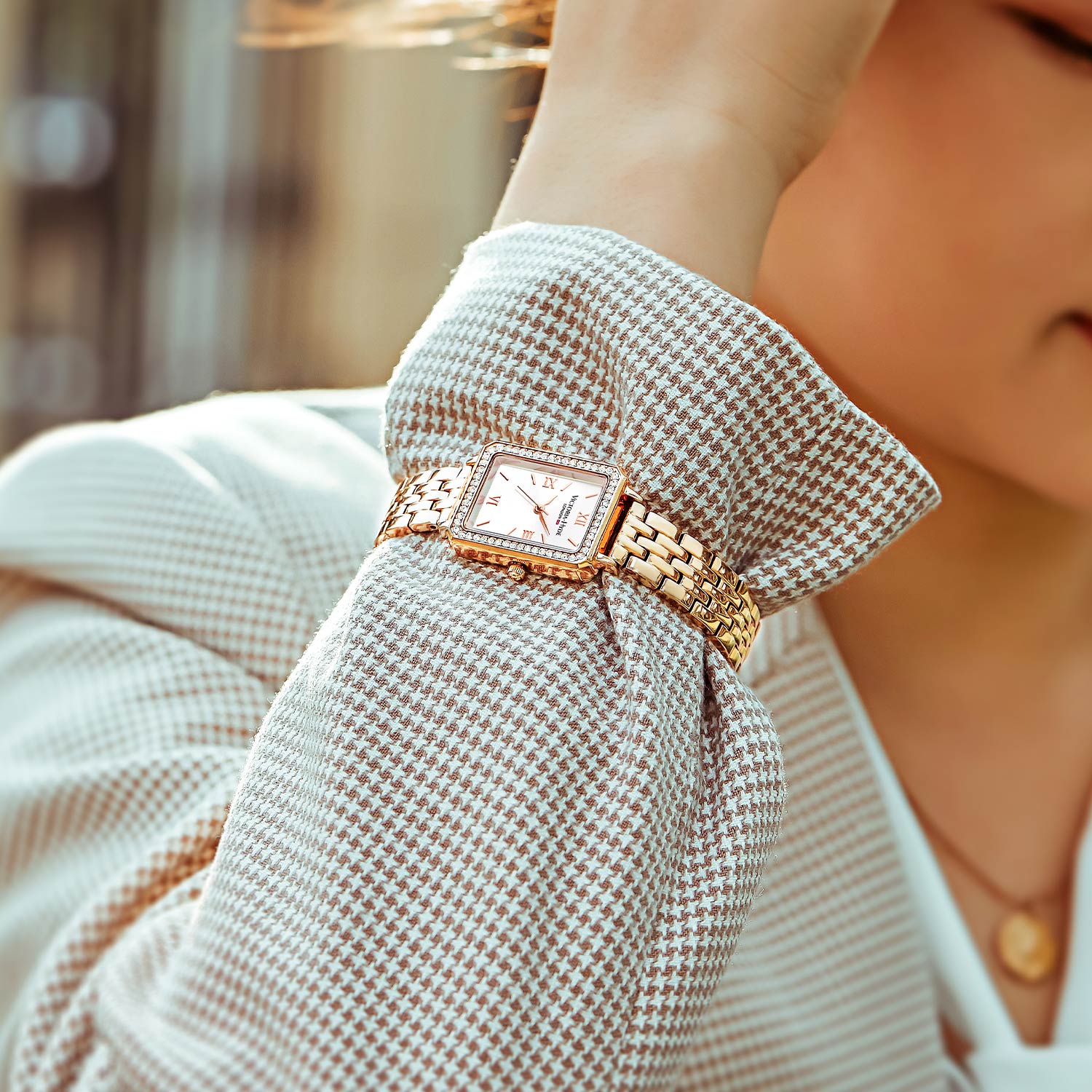 Victoria Hyde Westminster rose gold ladies' watch – square case, diamond details, Miyota movement, mineral glass, stainless steel strap, 22x28 mm.