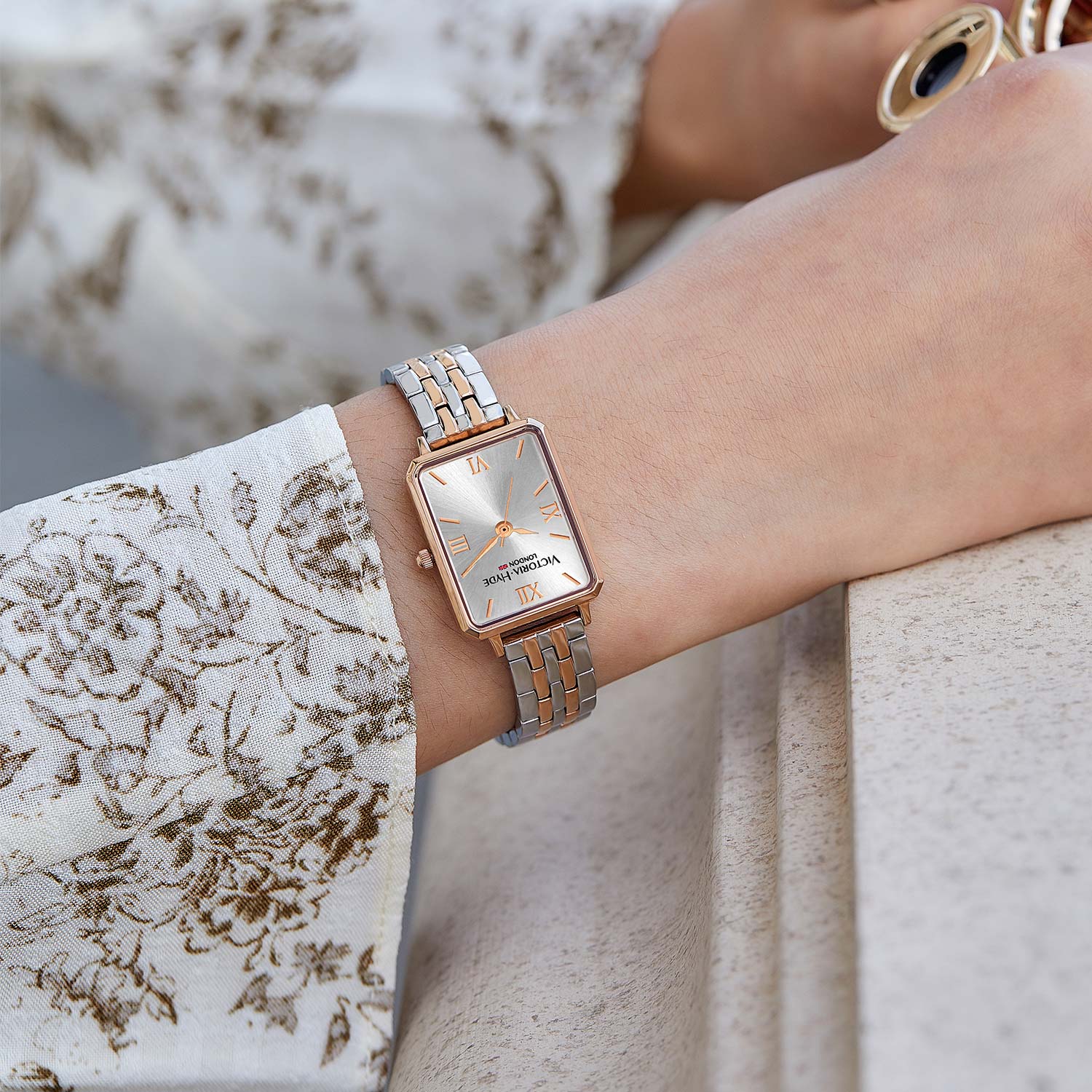 Victoria Hyde Hampton square ladies watch – rose gold case, two-tone stainless steel band, Miyota 2035 movement, mineral glass, 22x28 mm.