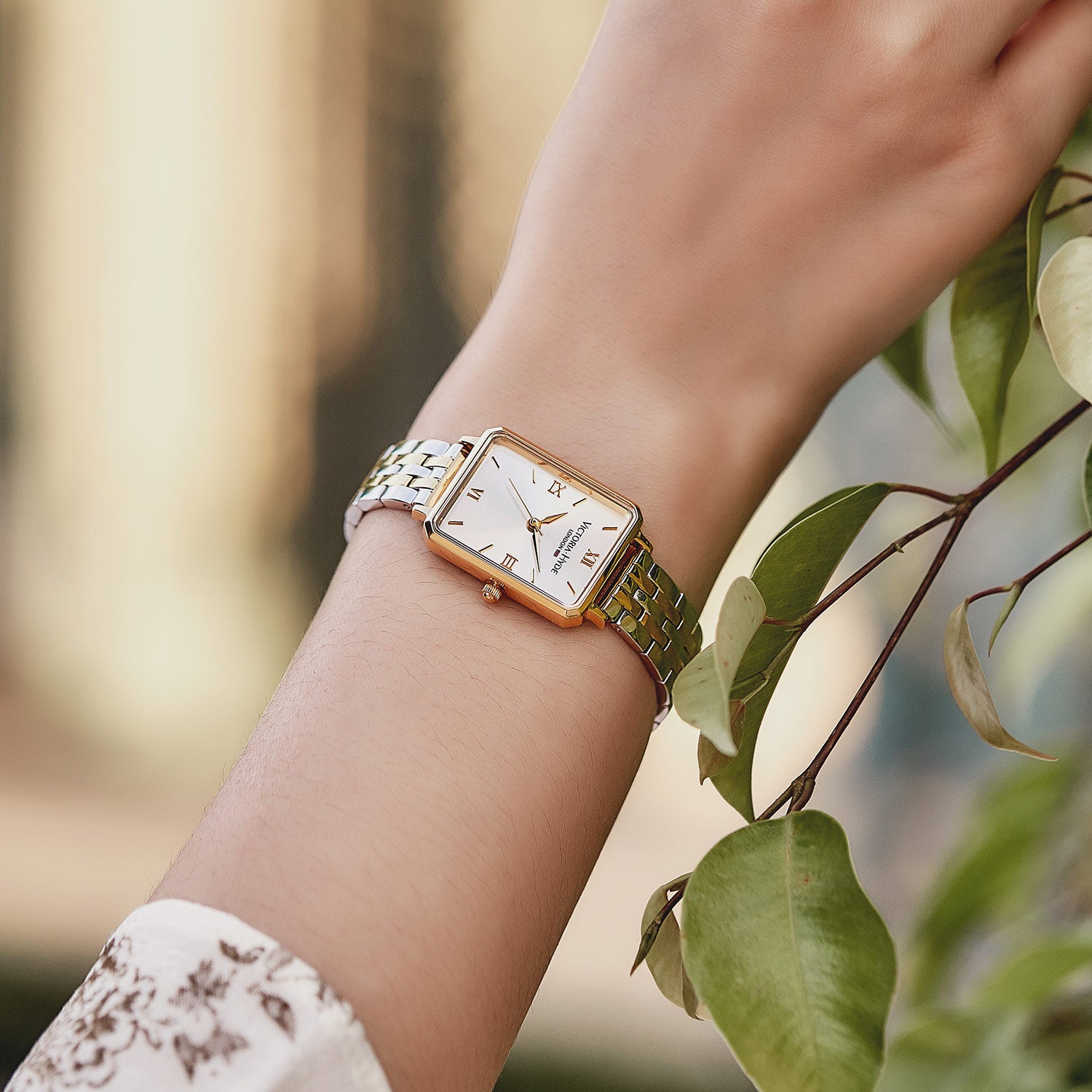 Victoria Hyde Hampton square ladies watch – rose gold case, two-tone stainless steel band, Miyota 2035 movement, mineral glass, 22x28 mm.