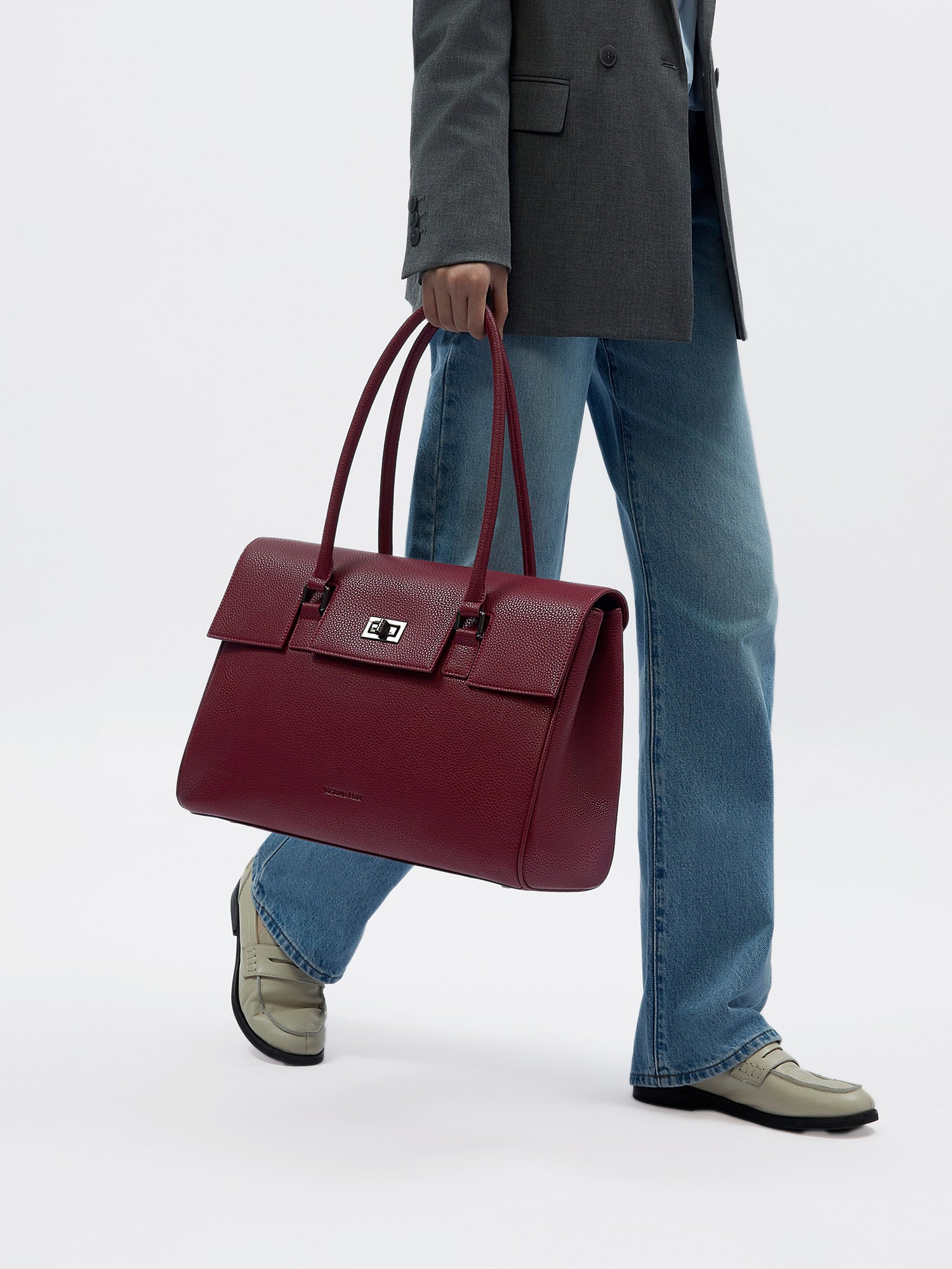 New Work Bag Jolene wine red modern work bag sustainable tote bag with laptop compartment for women in business