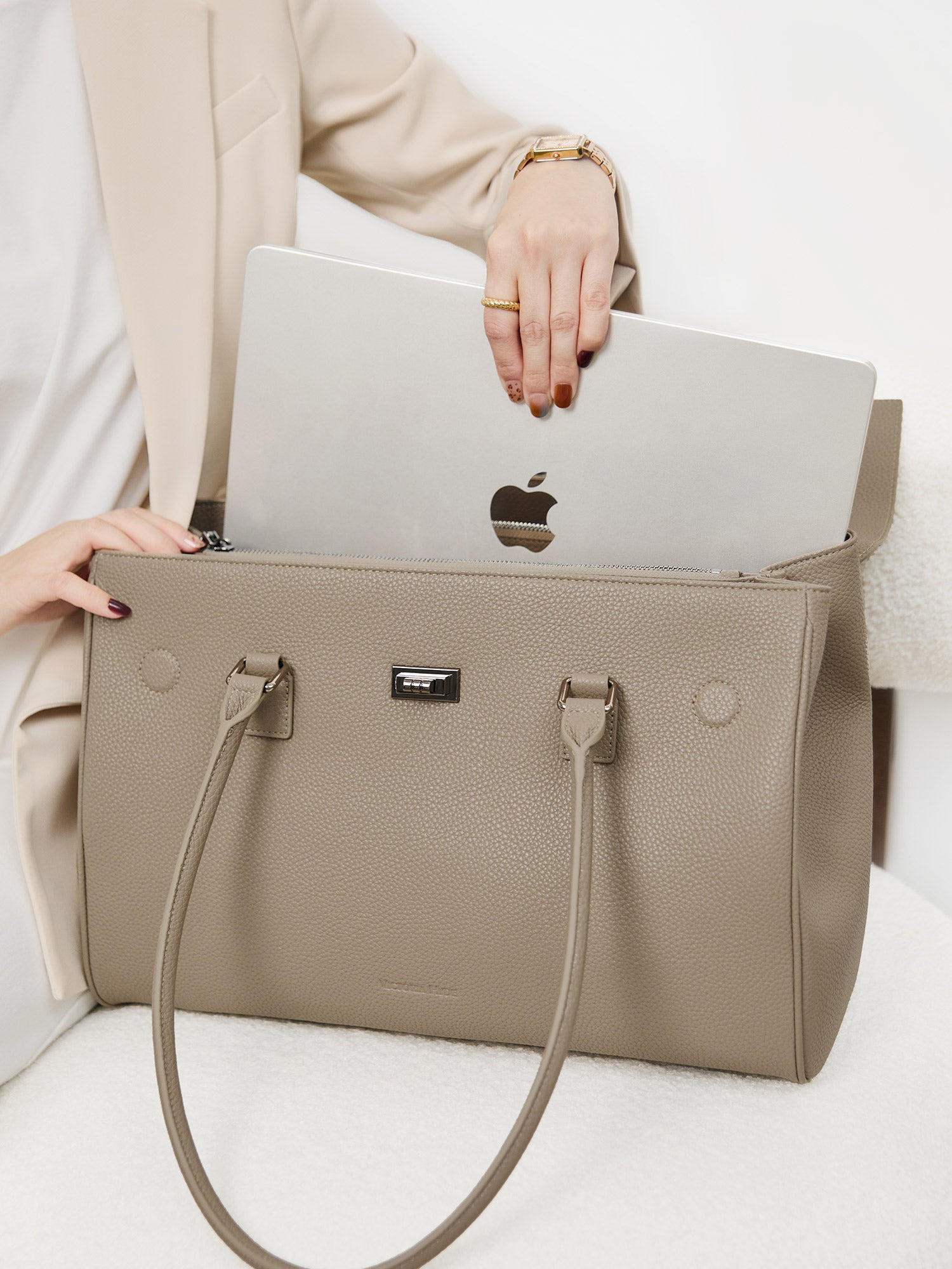 New Work Bag Jolene beige modern work bag sustainable tote bag with laptop compartment for women in business
