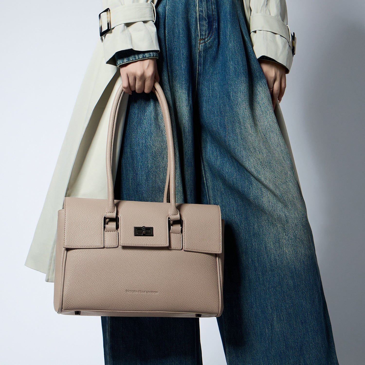 Business & notebook handbag Jolene small nude – Victoria Hyde London