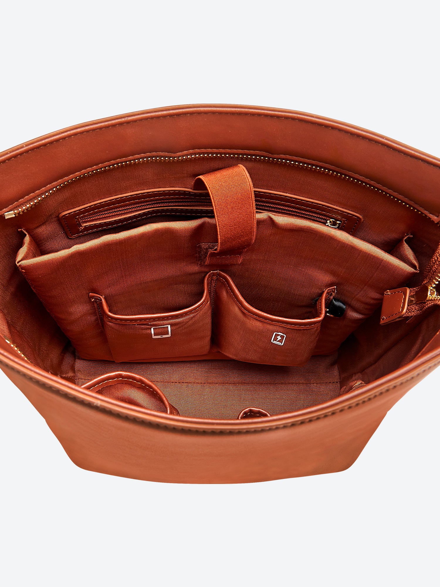Victoria Hyde Kloey large work bag in reddish-brown, vegan microfiber leather, padded 13″ laptop sleeve, smart interior pockets, water-resistant, 27x33x16 cm.