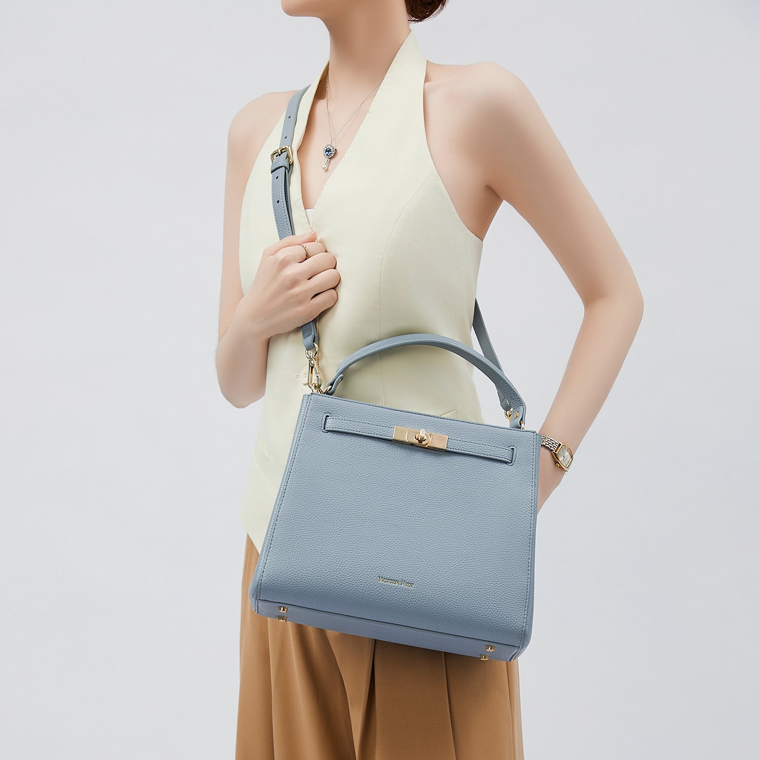 Handtasche Victoria III in Blau