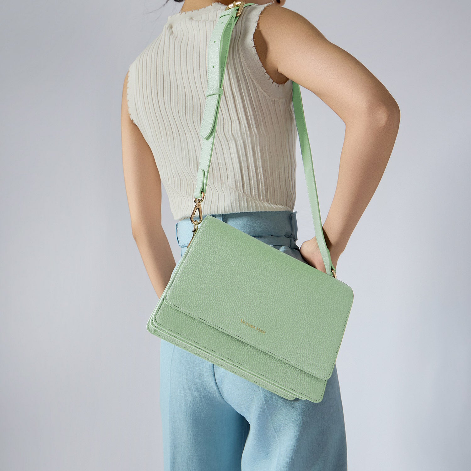 new work bag luna green business bag-Victoria Hyde Luna women's shoulder bag – lightweight 0.7kg, 24.5x17x11 cm, organizer pockets, card slots, phone holder, pen loop, for work &amp; daily use.