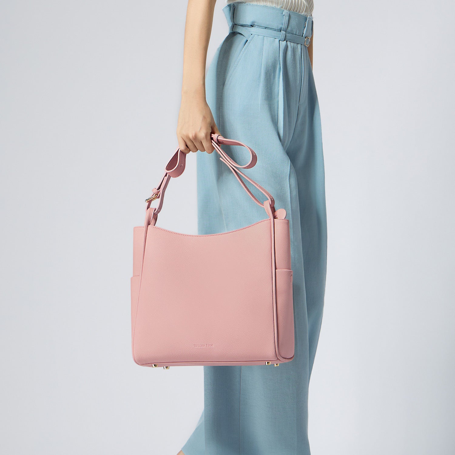 new work bag Olivia Pink business bag-Victoria Hyde Olivia pink work bag – microfiber leather, waterproof, scratch-resistant, vegan, fits 11" tablet, smart pockets, 27x30x14 cm.