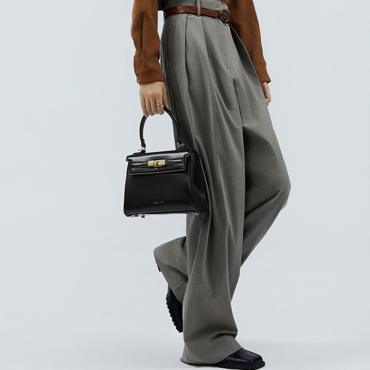 Victoria Small Damenhandtasche in Schwarz