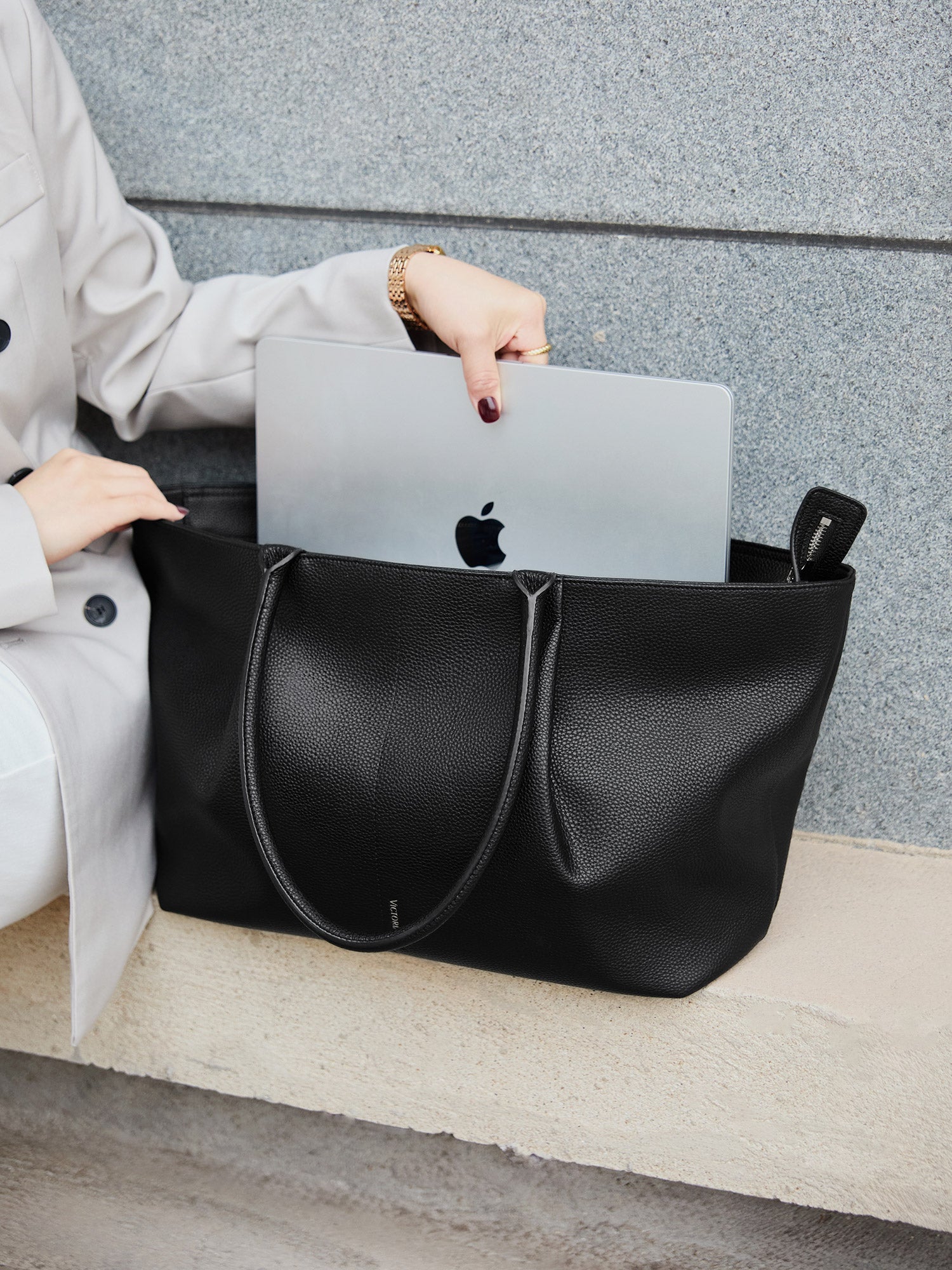 New Work Bag Ada black modern work bag sustainable tote bag with laptop compartment for women in business