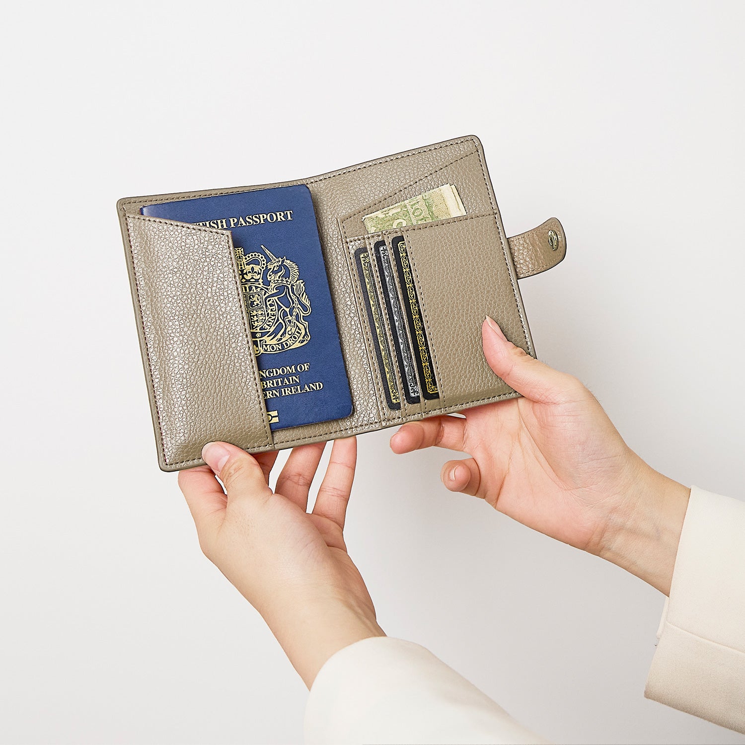 Amelia_Passport_Holder_in_Beige for business women