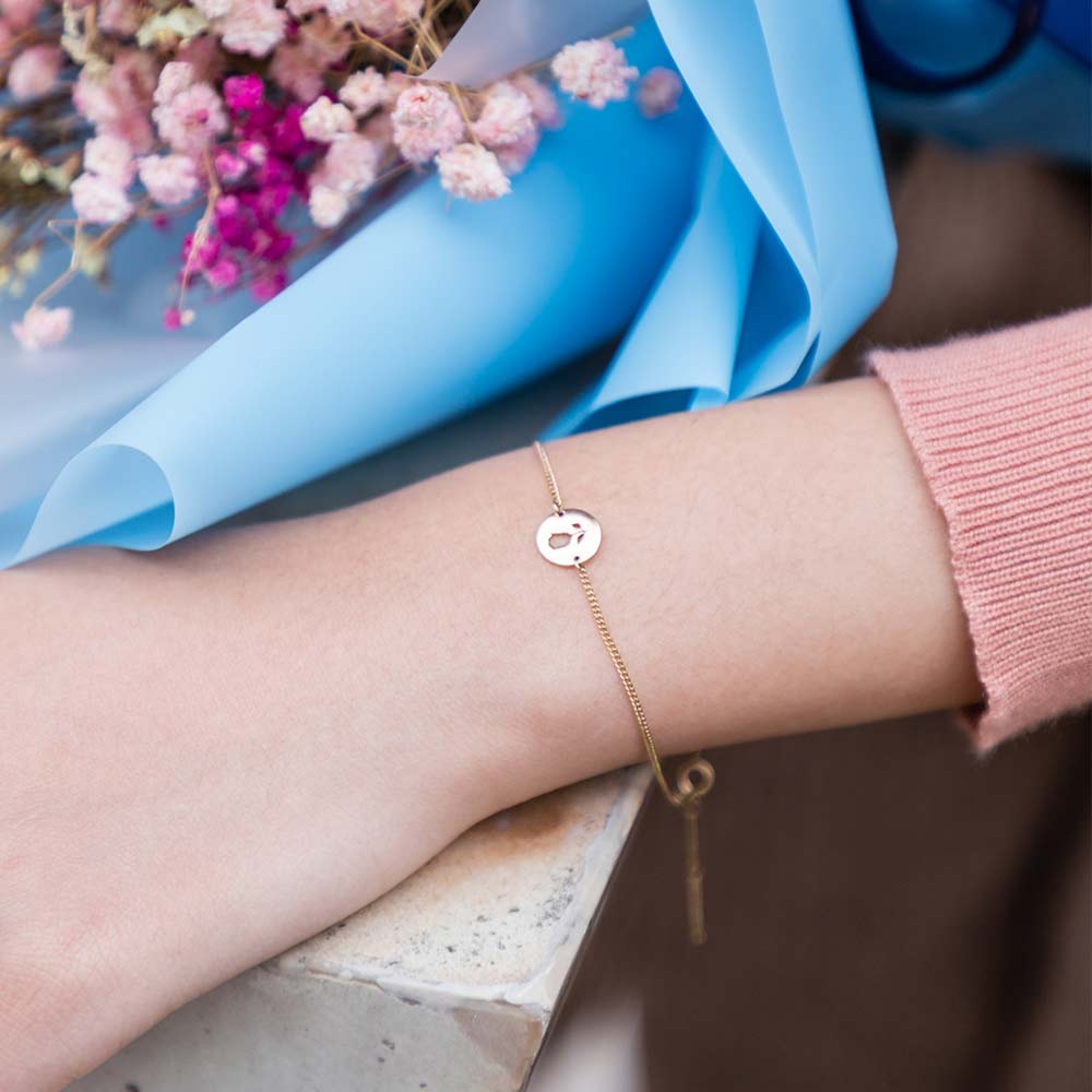 Victoria Hyde, VH80028F, Sudbury Hill Flower, Armband, Schmuck, Gold, Modelbild-1