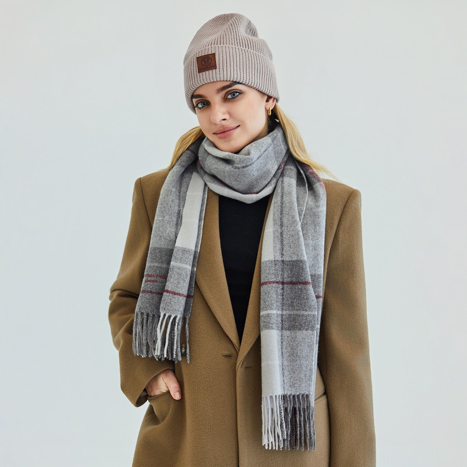 Scarf Sylvia in Gray for women in business