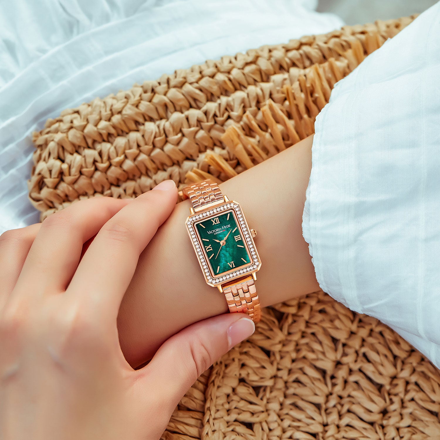 Victoria Hyde Westminster rose gold green dial ladies watch – square case, diamond details, Miyota 2035, mineral glass, stainless steel band, 22x28 mm