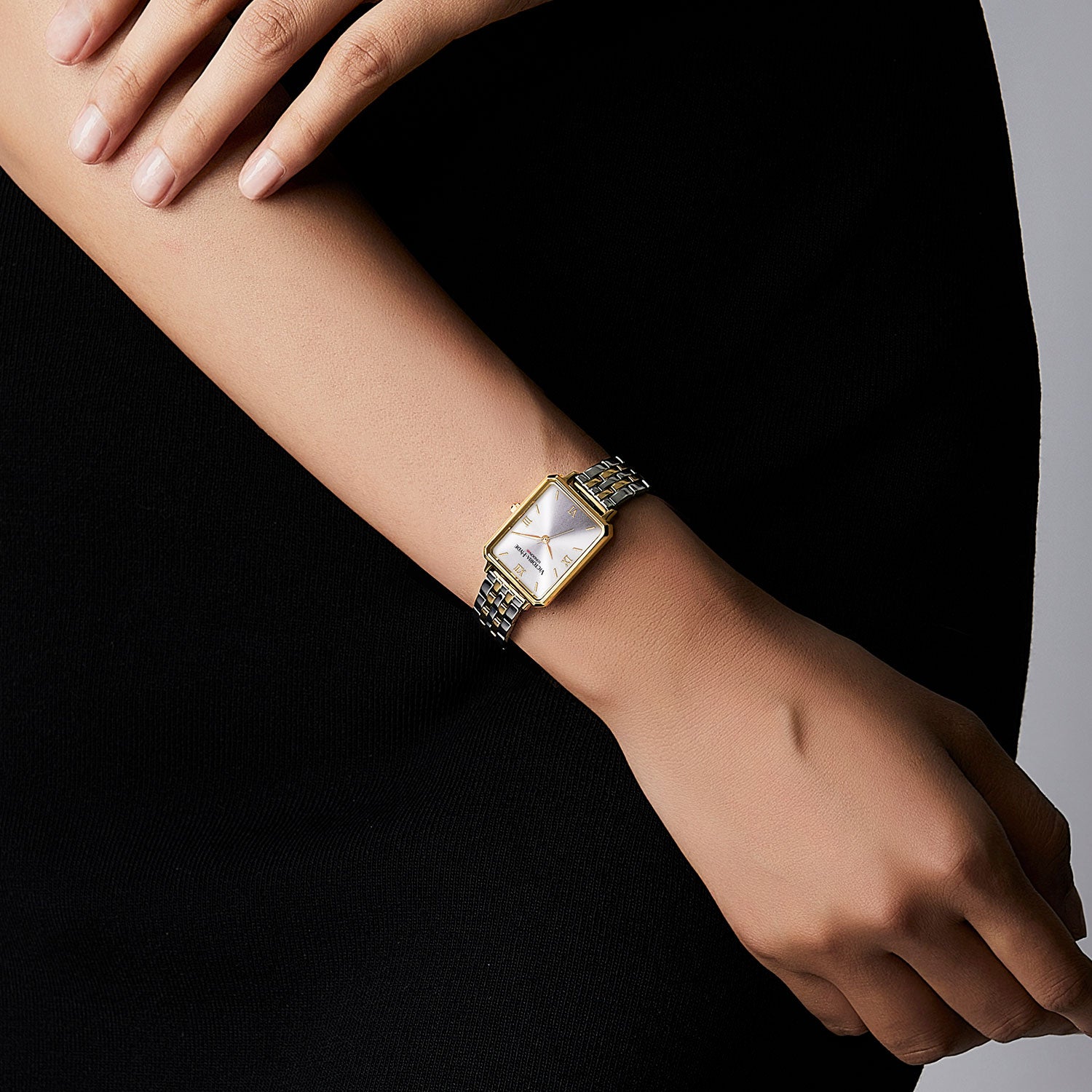 Victoria Hyde Hampton ladies’ square watch – gold/silver stainless steel band, Miyota 2035 movement, mineral glass, 22x28 mm case, elegant design.