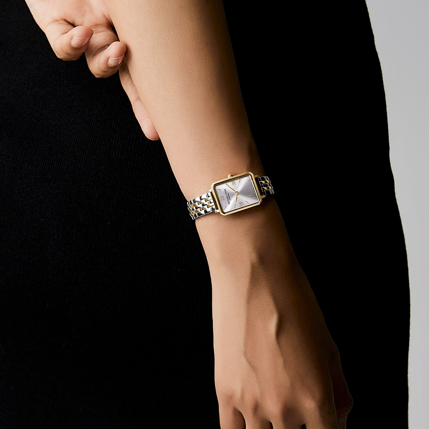 Victoria Hyde Hampton ladies’ square watch – gold/silver stainless steel band, Miyota 2035 movement, mineral glass, 22x28 mm case, elegant design.