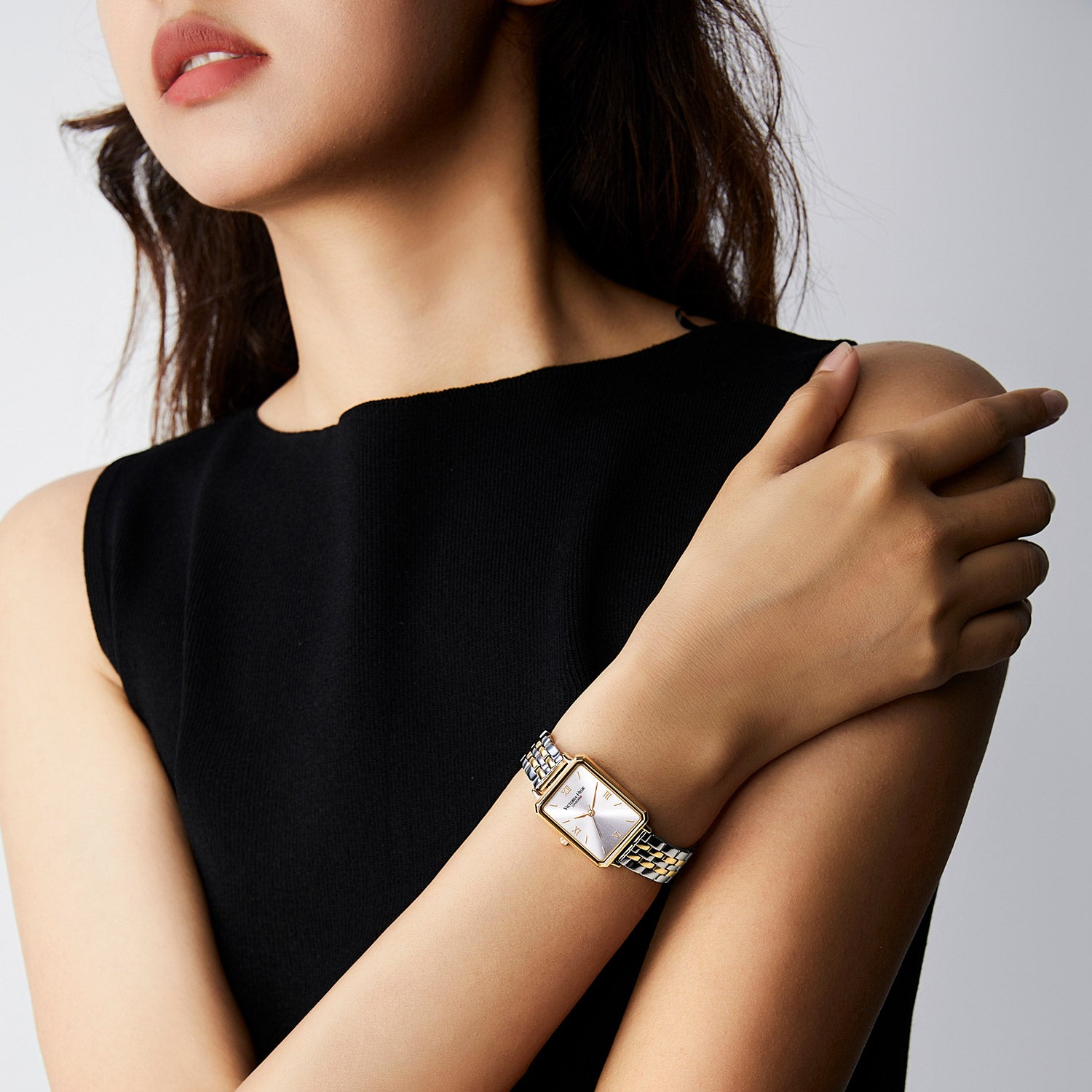 Victoria Hyde Hampton ladies’ square watch – gold/silver stainless steel band, Miyota 2035 movement, mineral glass, 22x28 mm case, elegant design.