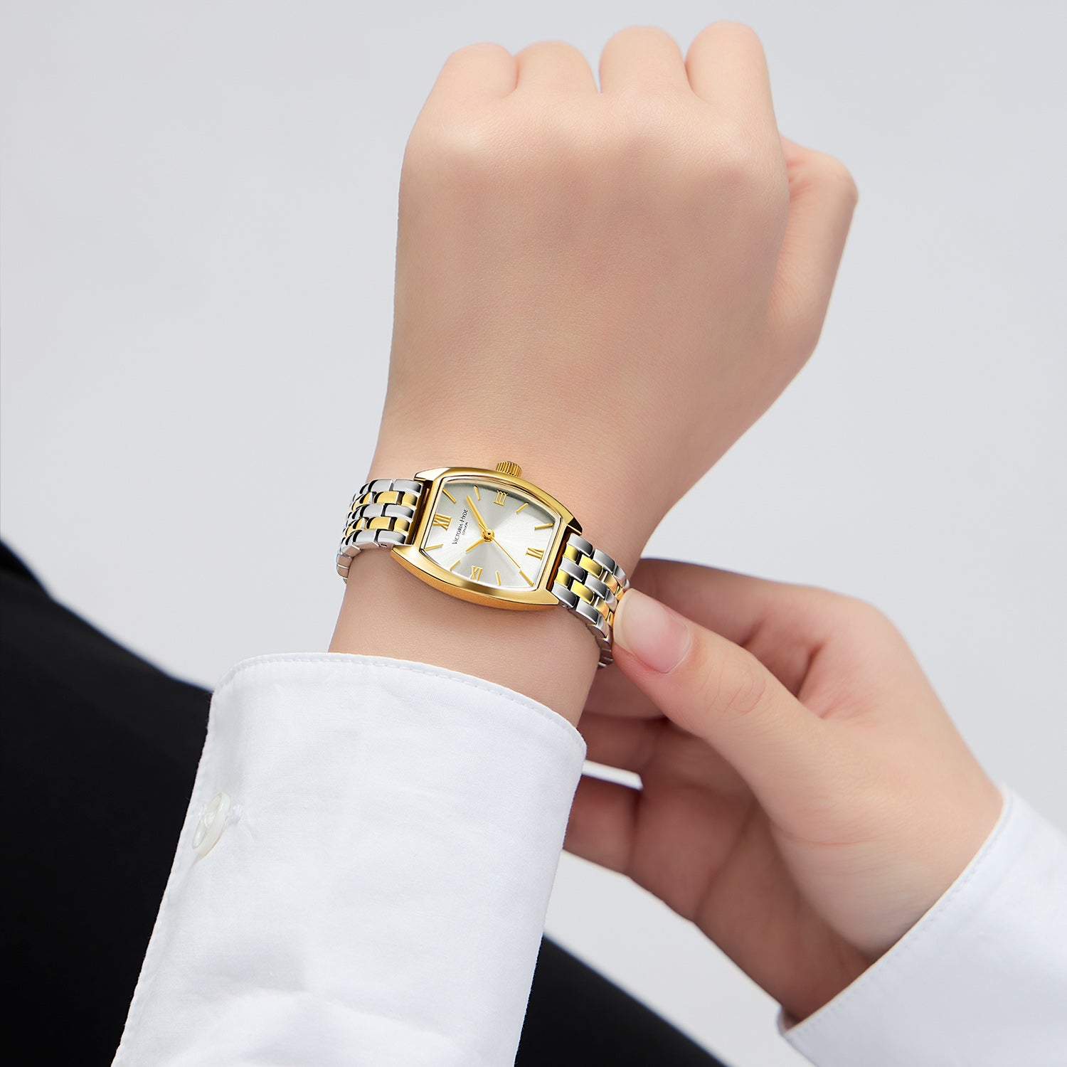 Victoria Hyde London BARREL women's watch, silver-gold tonneau copper case, sunburst dial, stainless steel bracelet with light gold accents, quartz movement.