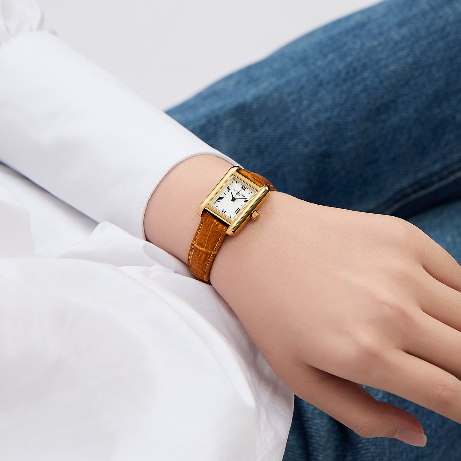 Victory Hyde London RETRO women's watch, light gold square copper case, silver sand dial, brown bamboo leather strap, quartz movement.