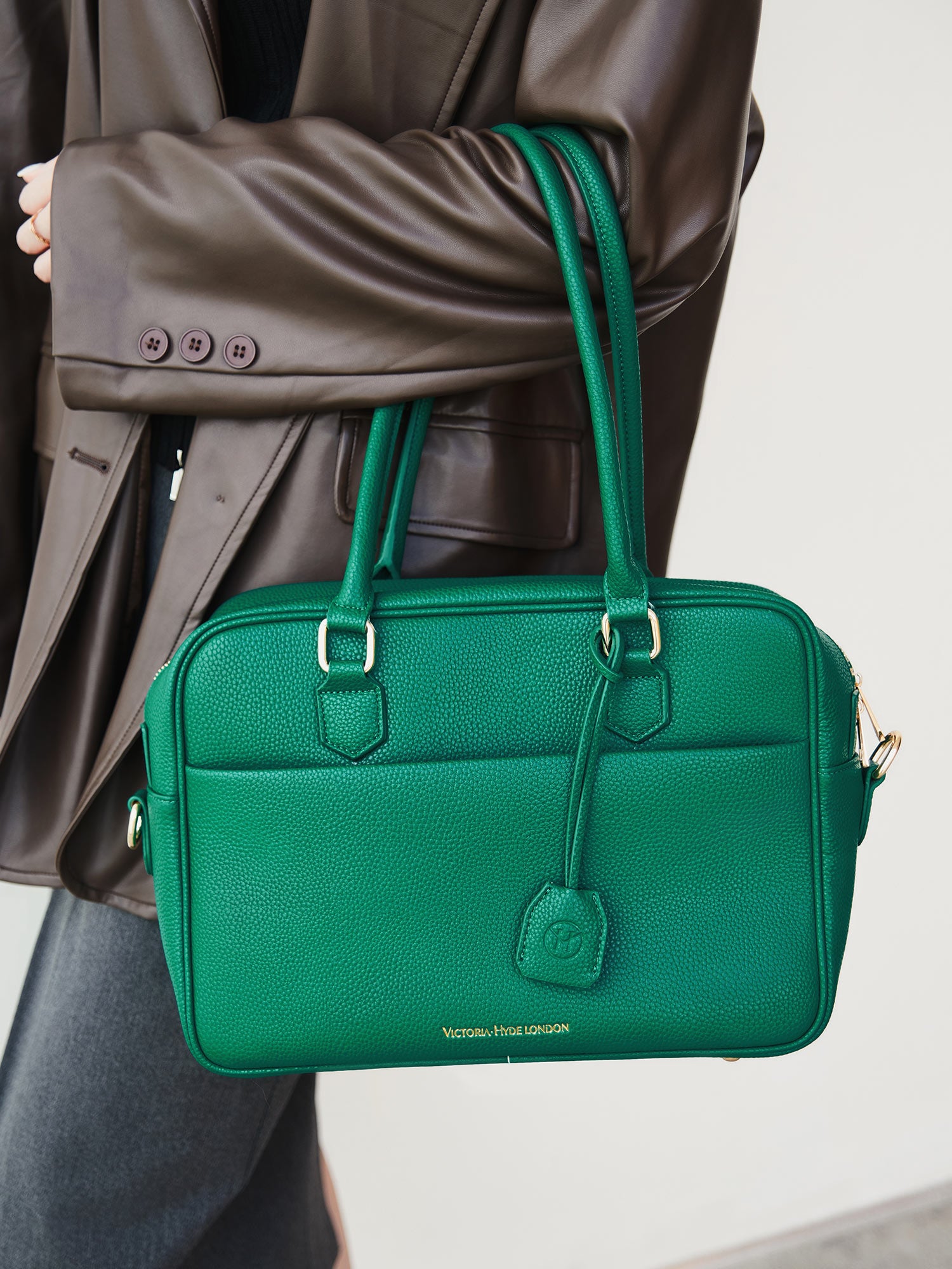 Victoria Hyde Margaret large green work bag with 13" laptop compartment, removable cosmetic pouch, vegan, water-repellent, smart interior.