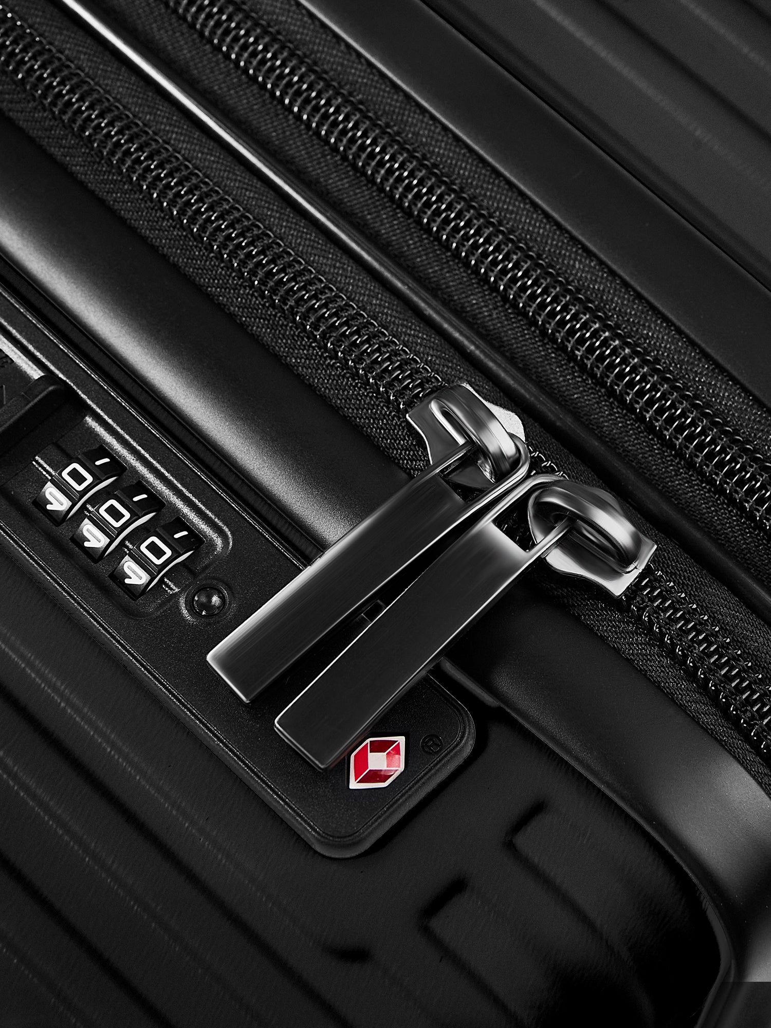 Victoria Hyde Dexter Trolley – compact polycarbonate suitcase with TSA lock, durable handles, lightweight design for comfortable travel.