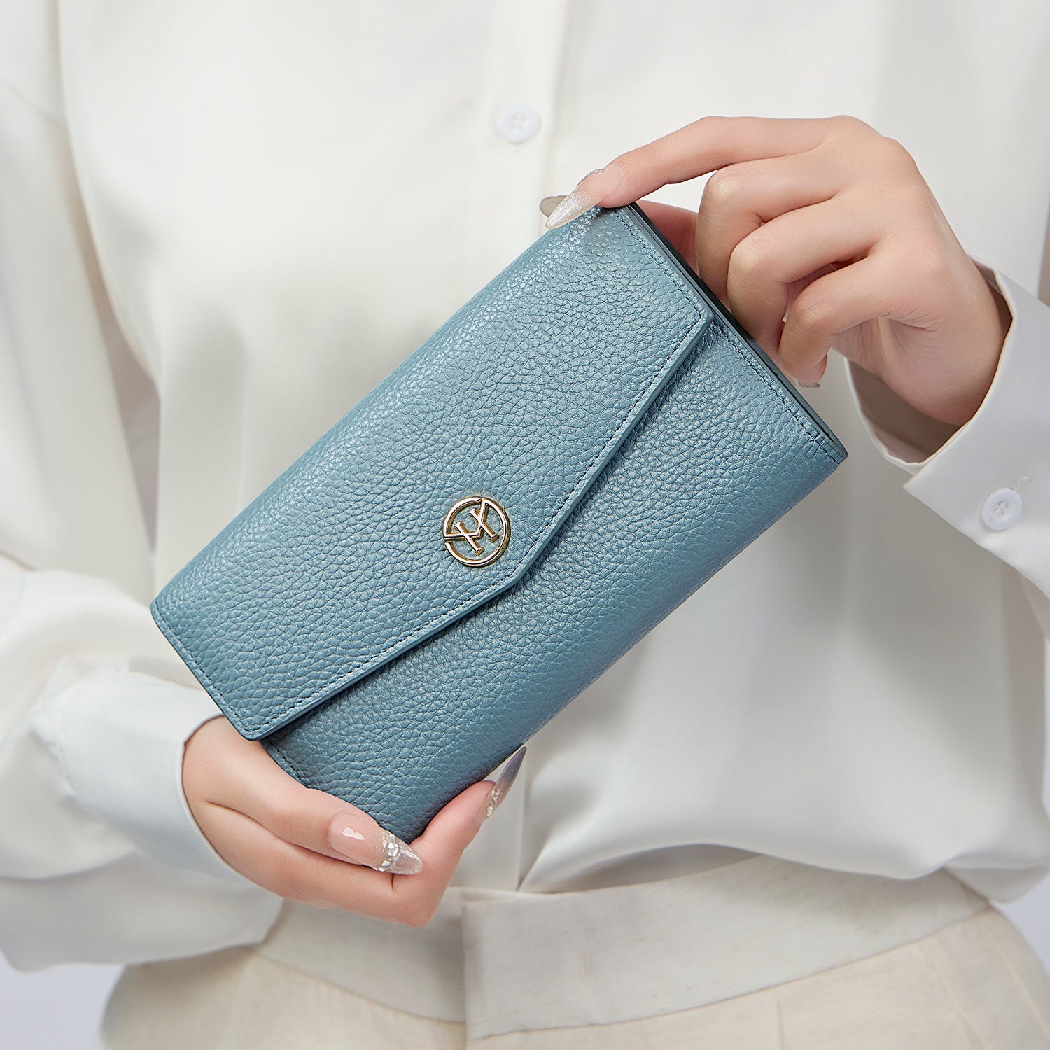 Victoria Hyde genuine leather multifunctional wallet – full-grain leather, removable inner case with coin pocket and 7+7 card slots, elegant British design.

