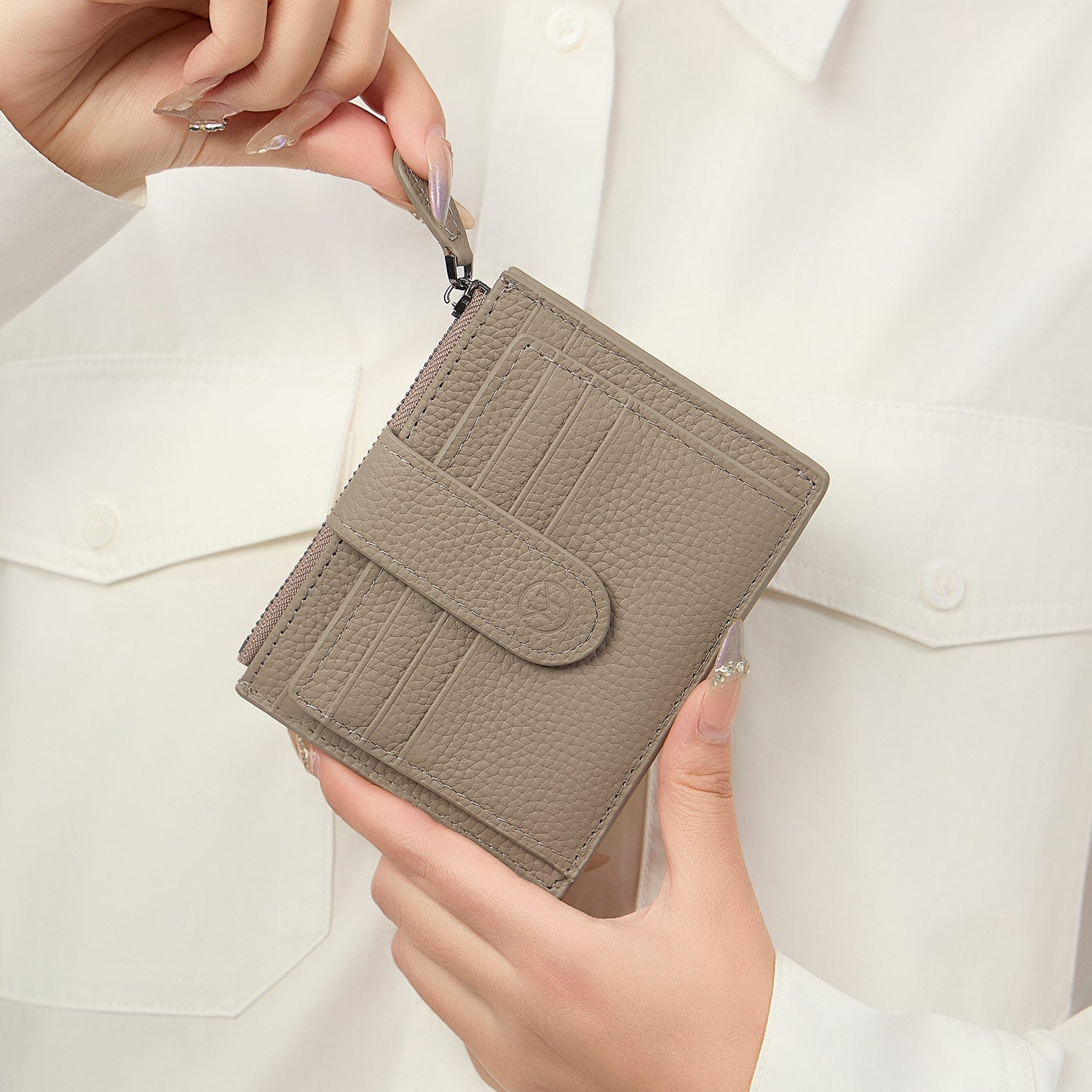 Victoria Hyde genuine leather card case – soft cowhide, minimalist design, 6 card slots, side zipper pocket, daily essential.