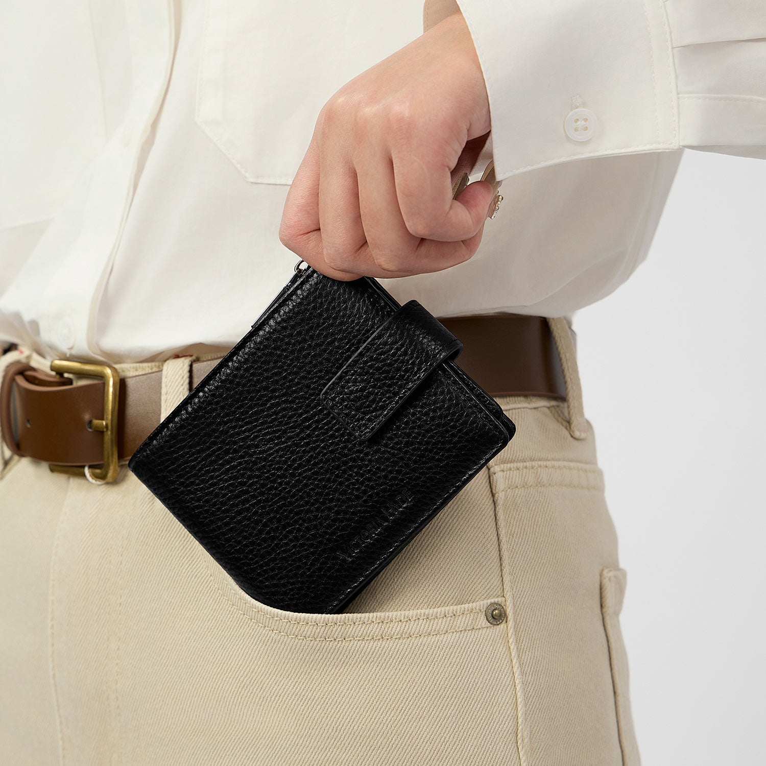 Victoria Hyde genuine leather unisex wallet – multifunctional with 8 card slots, bill clip, removable coin pouch, metal fastener, slim and minimalist design.