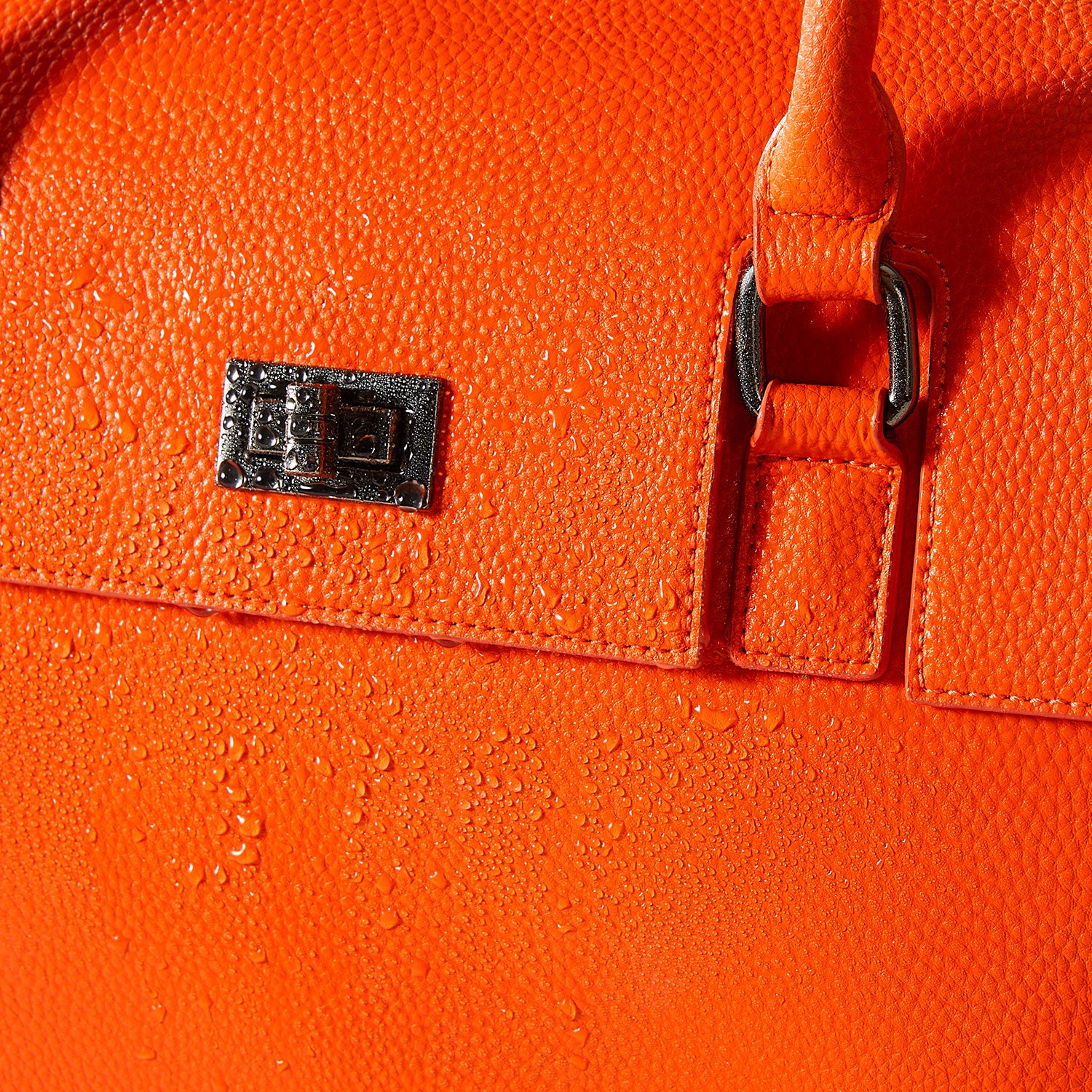 Victoria Hyde New Work Bag: Hochwertiges, wasserabweisendes veganes Mikrofaser-Leder. Langlebig, nachhaltig und in eleganter Lederoptik.