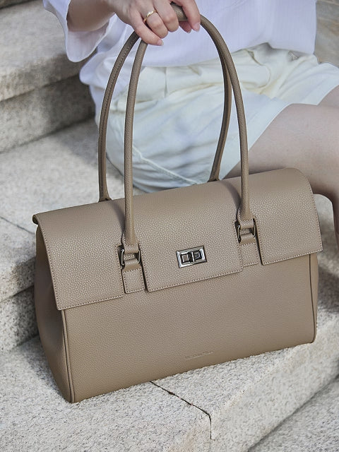 New Work Bag Jolene beige modern work bag sustainable tote bag with laptop compartment for women in business