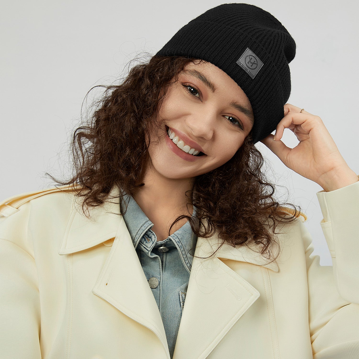 Wool hat Brendt in Black for women in business