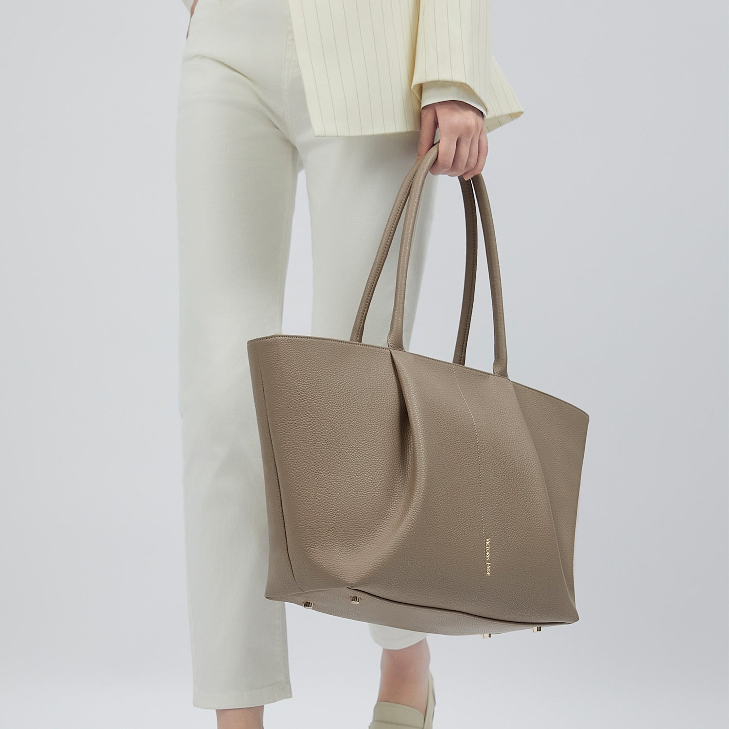 Business & Laptop Handbag Ada Beige – Victoria Hyde London