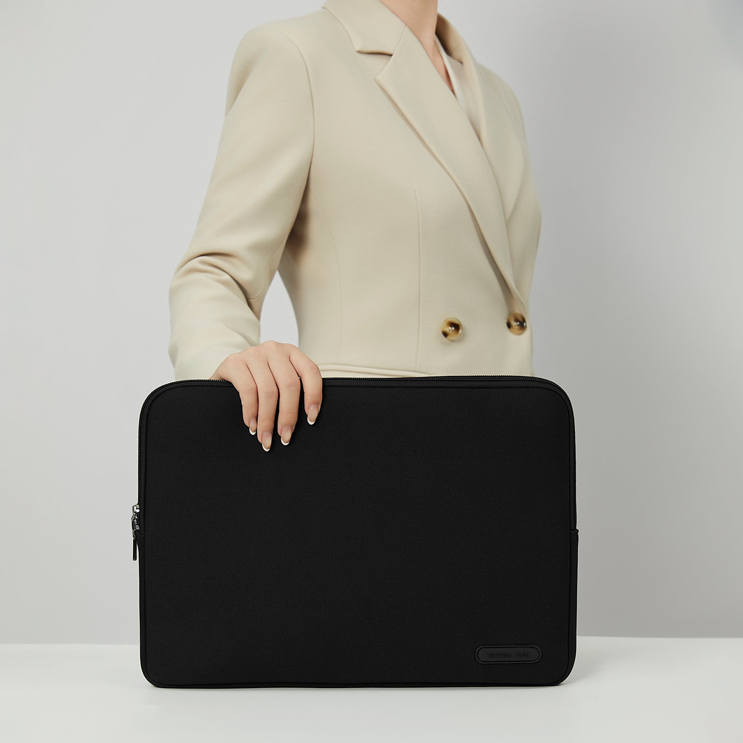 New Work Laptop Sleeve Adam in Black for women in business