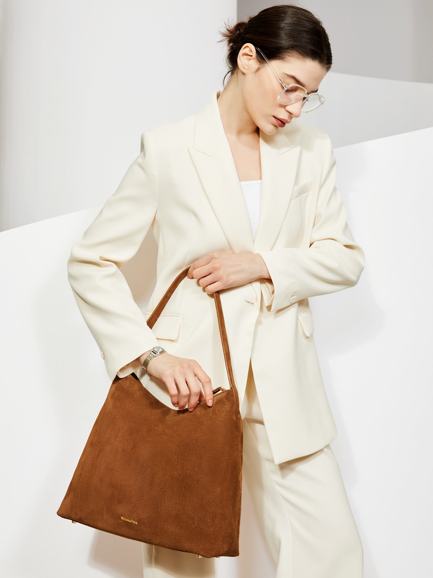 Victoria Hyde shoulder bag, split leather with recycled lining, multifunctional interior for phone, sunglasses, lipstick, keys, plus trolley strap and external zip pocket.