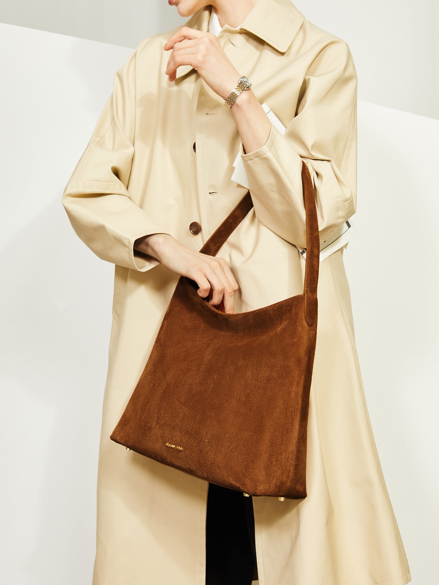 Elegante Victoria Hyde Damen-Handtasche Carol in Braun aus hochwertigem Leder, mit praktischem Trolley-Band und funktionaler Innenorganisation für den Alltag