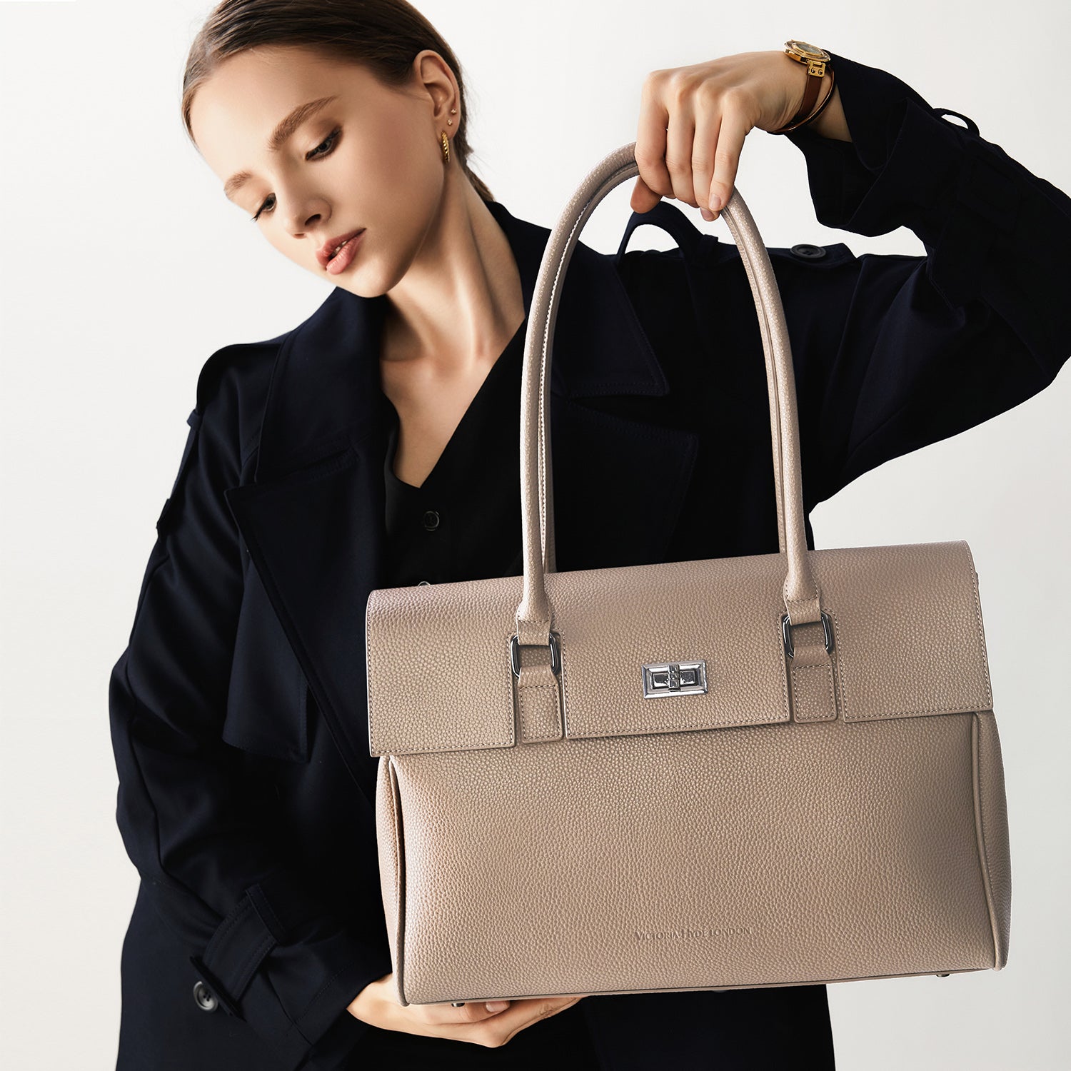 New Work Bag Jolene Nude modern work bag sustainable tote bag with laptop compartment for women in business