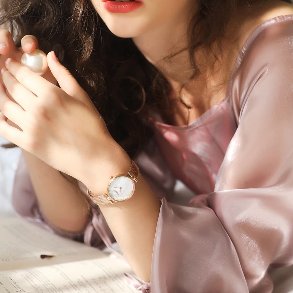 Watch Pearl in Rosegold