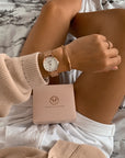 roségoldene Armbanduhr mit passenden Armband